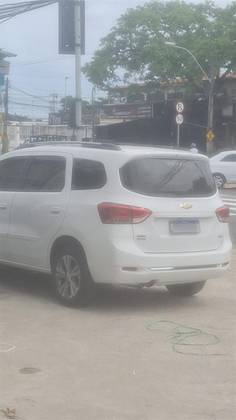 CHEVROLET SPIN 1.8 LT 8V FLEX 4P MANUAL CHEVROLET SPIN 1.8 LT 8V FLEX 4P MANUAL